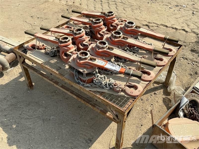 Quantity of (8) Lever Chain Blocks (Unused) Daru tertozékok és felszerelések