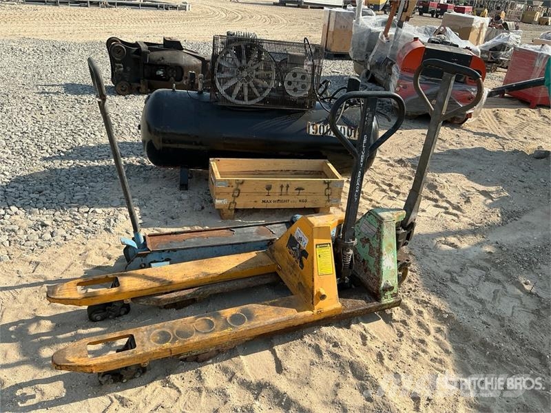  Quantity of (8) Tire Changing Tools مكونات أخرى