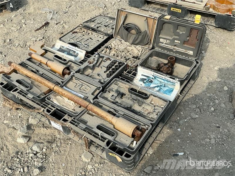 Quantity of Excavator Repair Tools & Pressure Gaug Drugi deli