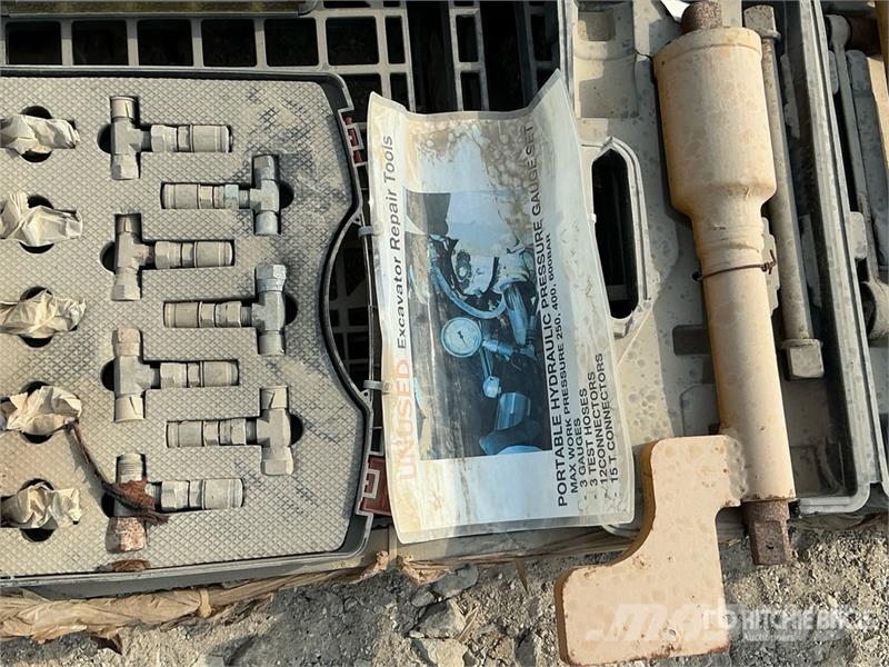  Quantity of Excavator Repair Tools & Pressure Gaug Drugi deli