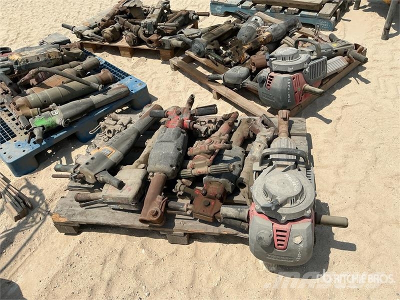  Quantity of Jack Hummers, Engine & Lawn Mower Самоходные газонокосилки