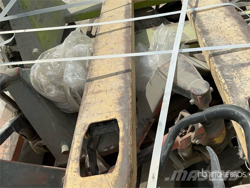  Quantity of Pallet Jack شاحنة يدوية بمنصة نقالة