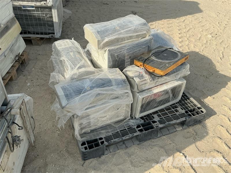 Quantity of Refrigerators, Oven & Window / Split A Оборудване за отопление и размразяване