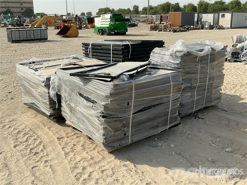  Quantity of Solar Panels معدات البناء - غير ذلك