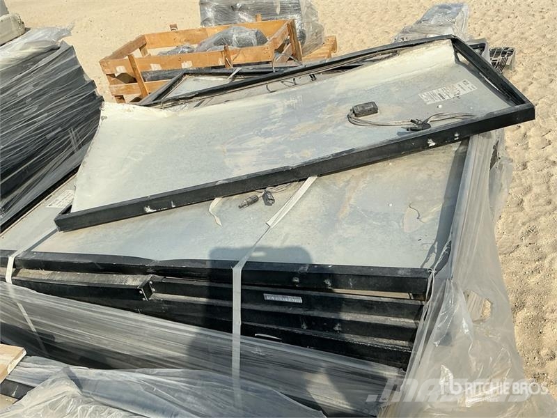  Quantity of Solar Panels معدات البناء - غير ذلك