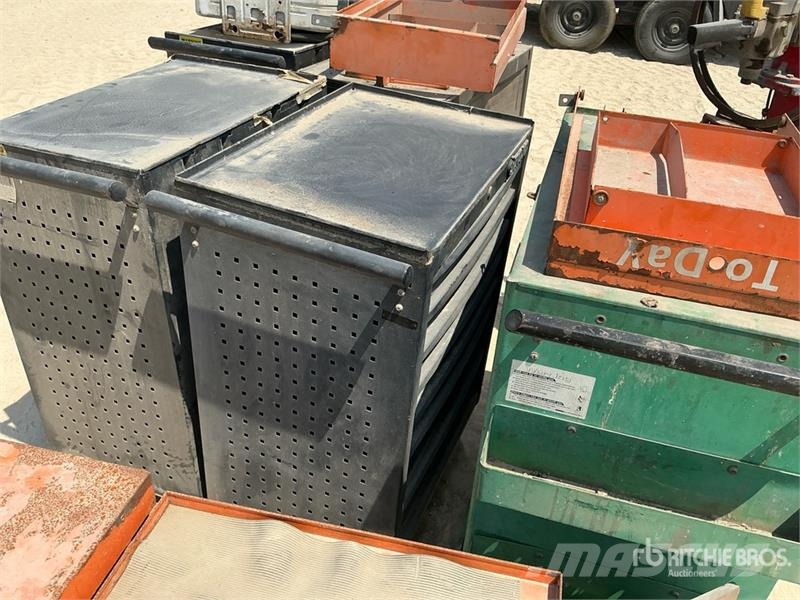 Quantity of Trolley Tool Box Építőipar - Egyebek