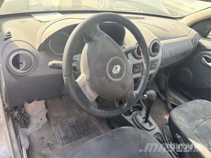 Renault Duster PKWs