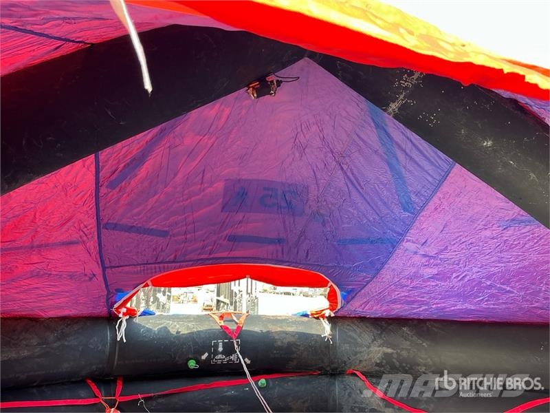 RFD Quantity of (10) Liferaft مكونات أخرى