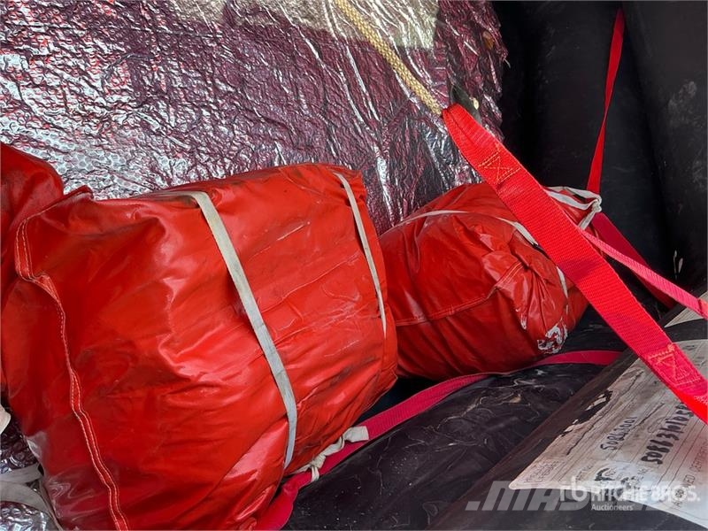 RFD Quantity of (10) Liferaft مكونات أخرى