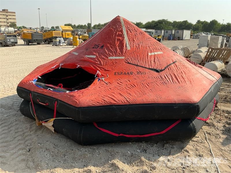 RFD Quantity of (10) Liferaft مكونات أخرى