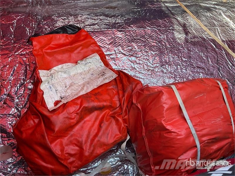 RFD Quantity of (10) Liferaft مكونات أخرى