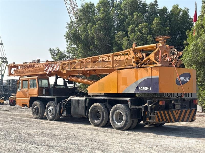 Samsung SC50H-2 50 t 8x4 Hydraulic Truck Crane رافعات مجنزرة