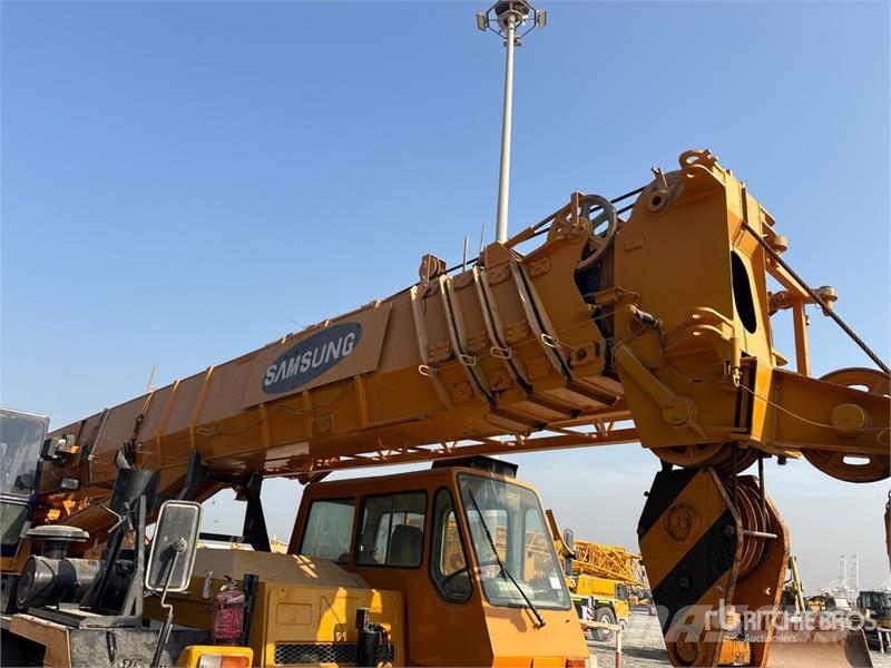 Samsung SC50H-2 50 t 8x4 Hydraulic Truck Crane رافعات مجنزرة