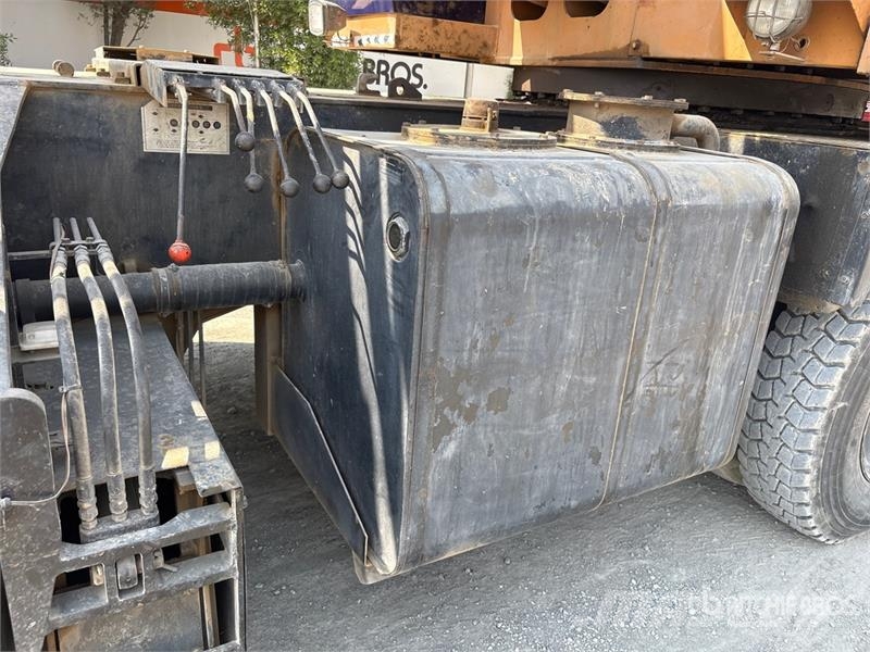 Samsung SC50H-2 8x4 Hydraulic Truck Crane رافعات مجنزرة