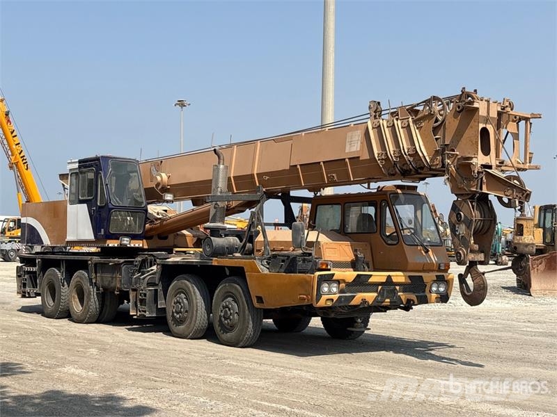Samsung SC50H-2 8x4 Hydraulic Truck Crane رافعات مجنزرة