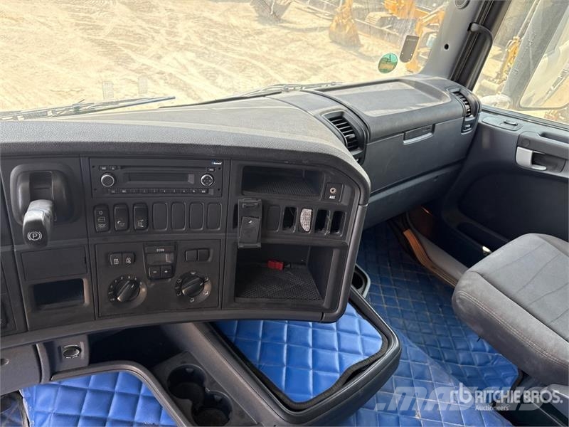 Scania R440 6x2 Container Truck شاحنات أخرى