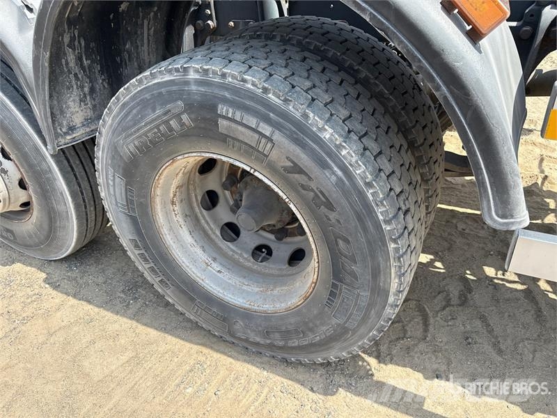 Scania R440 6x2 Container Truck شاحنات أخرى