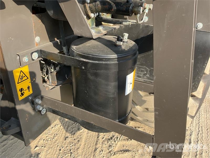 SDLG L968F Wheel Loader Chargeuse sur pneus