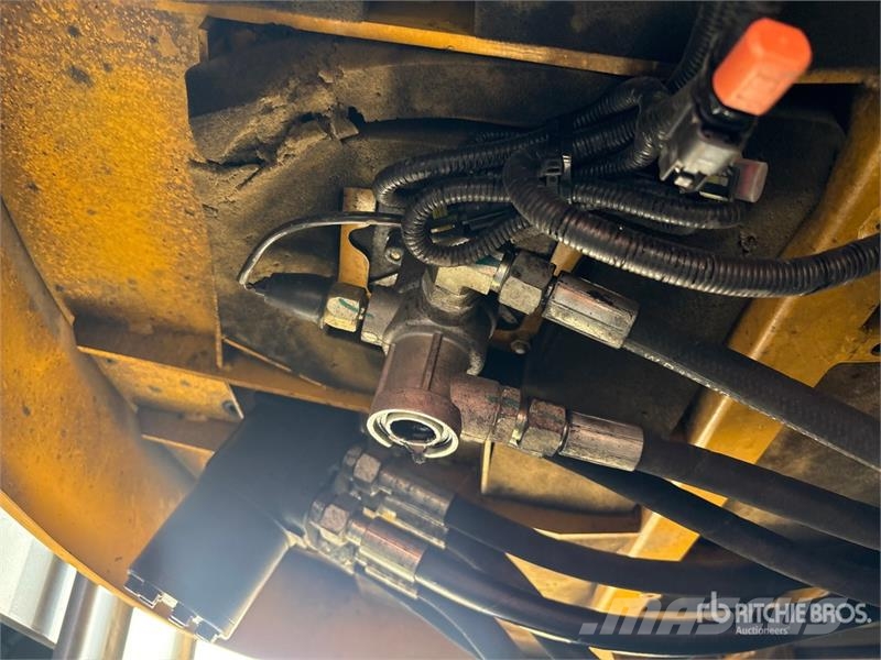 SDLG L968F Wheel Loader Chargeuse sur pneus