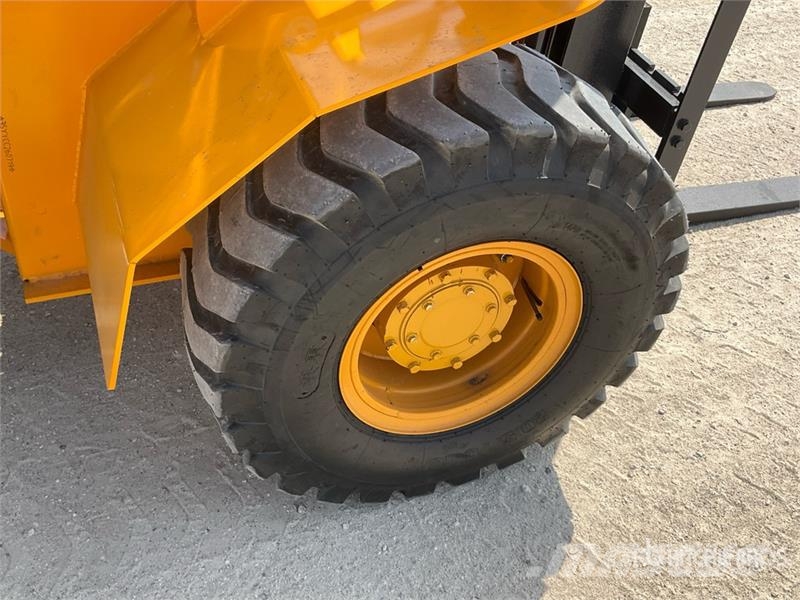 SDLOOL SL-35 3.5 ton 4x4 Rough Terrain Forklift (U Rough terrain trucks
