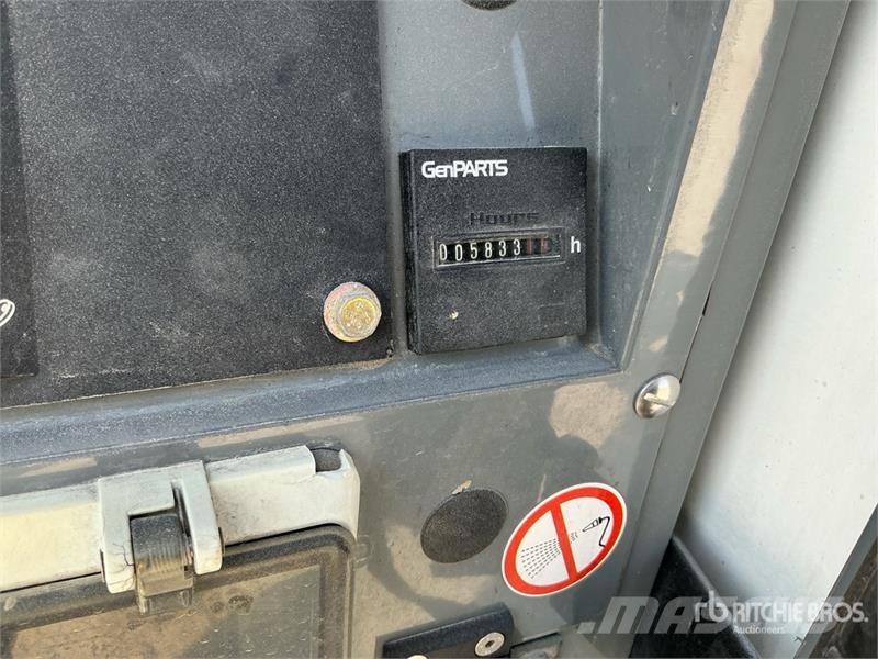 Sdmo R22 22 kVA Skid-Mounted Generator Set (Inoperable) Diesel Generatorer