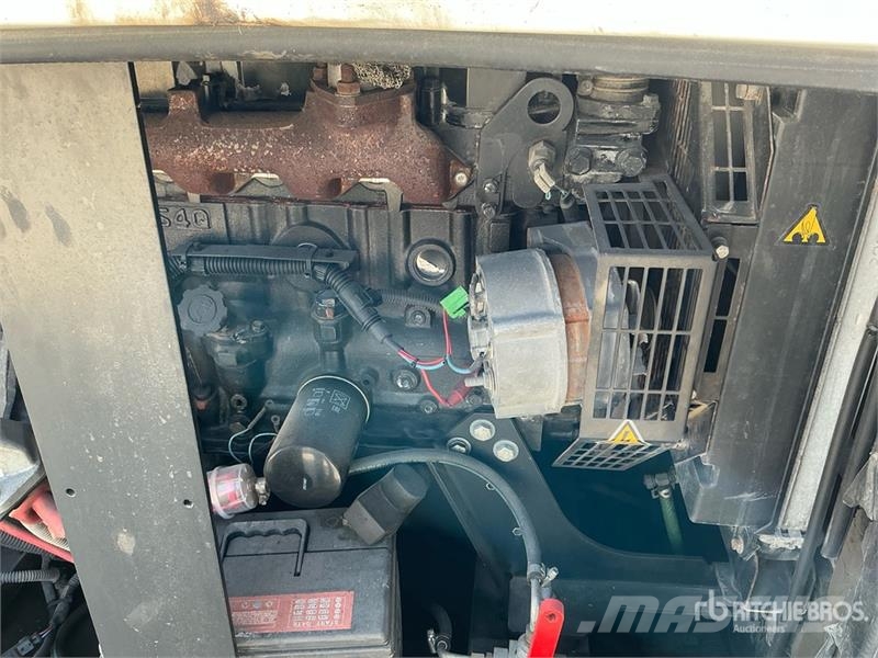 Sdmo R22 22 kVA Skid-Mounted Generator Set (Inoperable) Diesel Generatorer