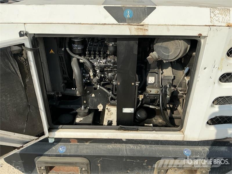 Sdmo R22 22 kVA Skid-Mounted Generator Set (Inoperable) Diesel Generatorer