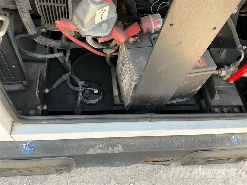 Sdmo R22 22 kVA Skid-Mounted Generator Set (Inoperable) Diesel Generatorer