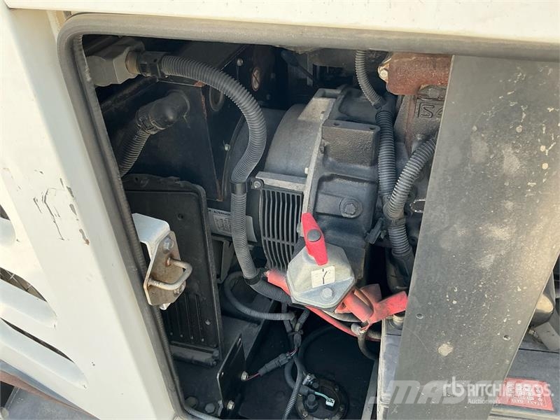 Sdmo R22 22 kVA Skid-Mounted Generator Set (Inoperable) Diesel Generatorer