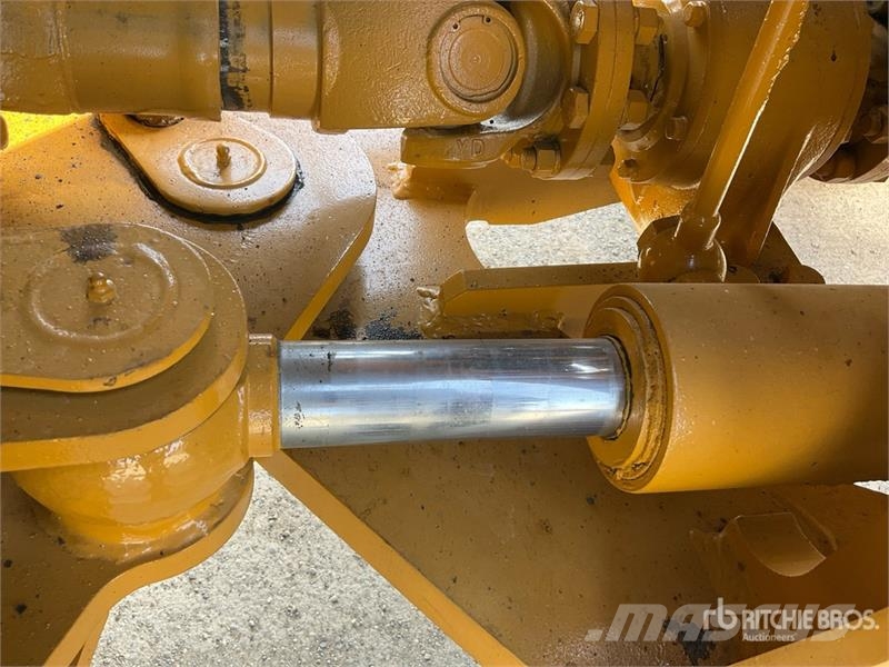 SEM 655D Wheel Loader Kolové nakladače