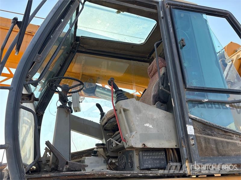 Sennebogen 630 30 ton 4x4x4 Rough Terrain Crane Raske maastiku tõstukid