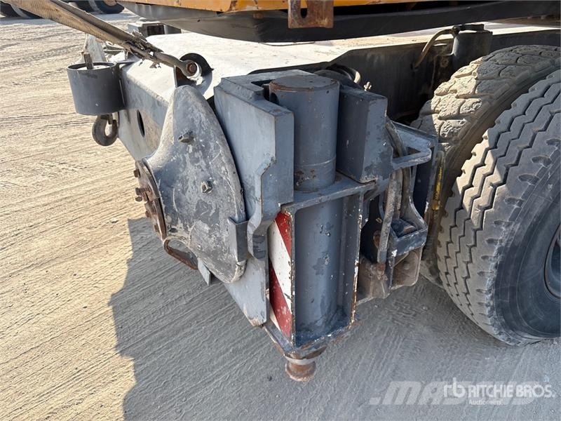Sennebogen 630 30 ton 4x4x4 Rough Terrain Crane Raske maastiku tõstukid