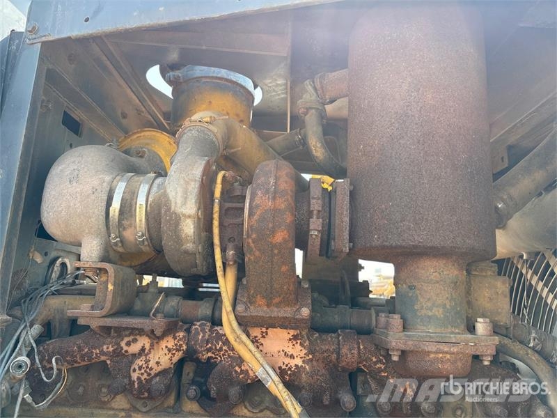 Shantui SD22 Crawler Dozer Buldooserid