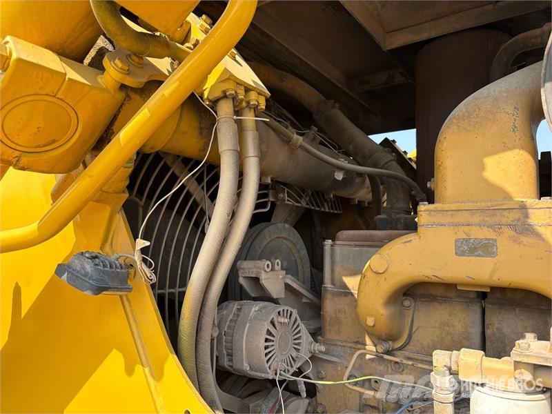 Shantui SD22 Crawler Dozer Buldooserid