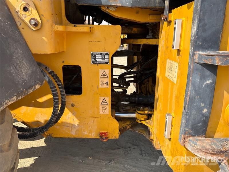 Shantui SL50W-3 Wheel Loader لوادر بعجل