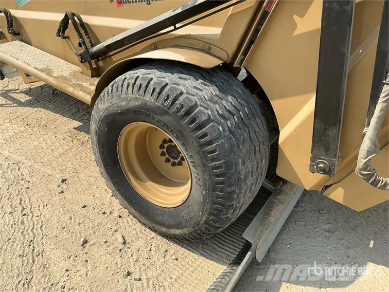  Sherrington 5500 Ride-On Beach Cleaner معدات البناء - غير ذلك