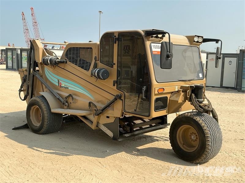  Sherrington 5500 Ride-On Beach Cleaner معدات البناء - غير ذلك