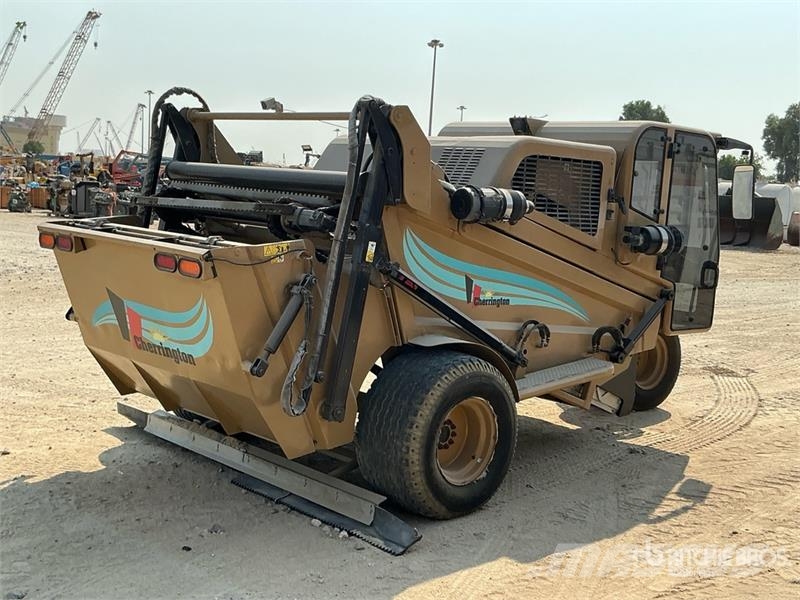  Sherrington 5500 Ride-On Beach Cleaner معدات البناء - غير ذلك