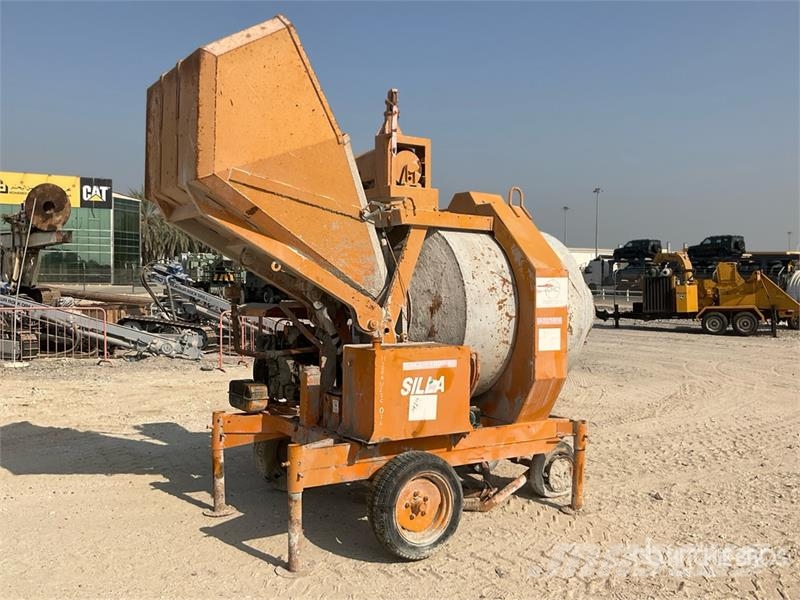 Silla Portable Concrete Mixer خلاطات خرسانة/ملاط