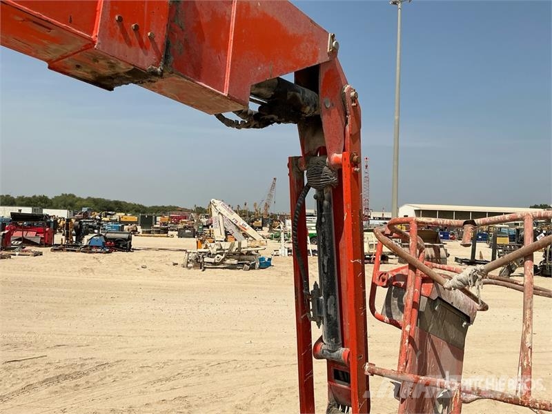 Sinoboom GTZZ25J 4WD Diesel Articulating Boom Lift (Inopera رافعات سلة مفصلية