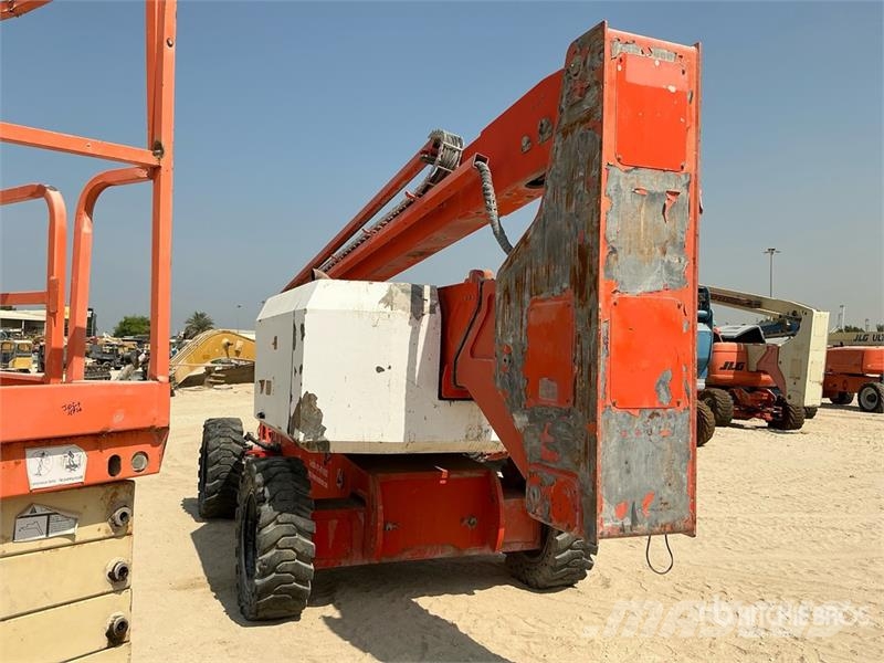 Sinoboom GTZZ25J 4WD Diesel Articulating Boom Lift (Inopera رافعات سلة مفصلية