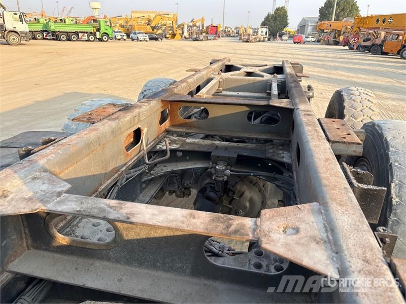 Sinotruck Sitrak ZZ3256V384MC1 6x4 Cab and Chassis Kabine i unutrašnjost
