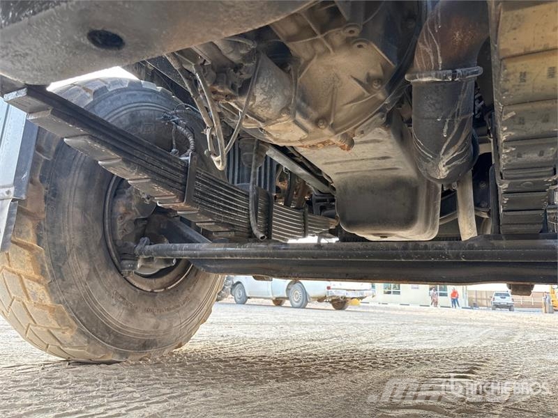 Sinotruck Sitrak ZZ3256V384MC1 6x4 Cab and Chassis Kabine i unutrašnjost