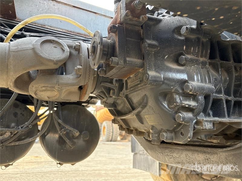 Sinotruck Sitrak ZZ3256V384MC1 6x4 Cab and Chassis Kabine i unutrašnjost