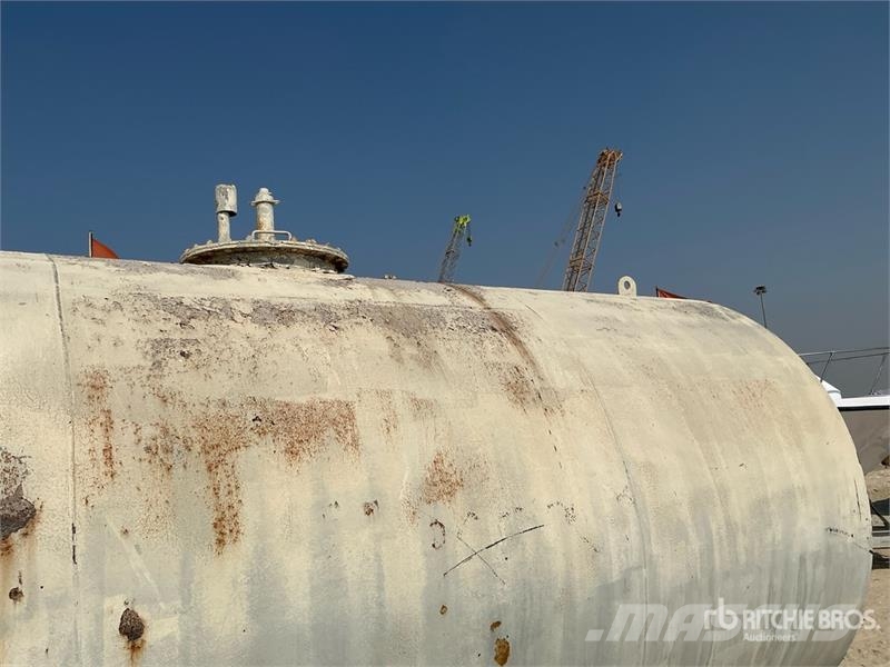  Skid Mounted Diesel Tank Tank صهاريج الوقود والصهاريج الإضافية