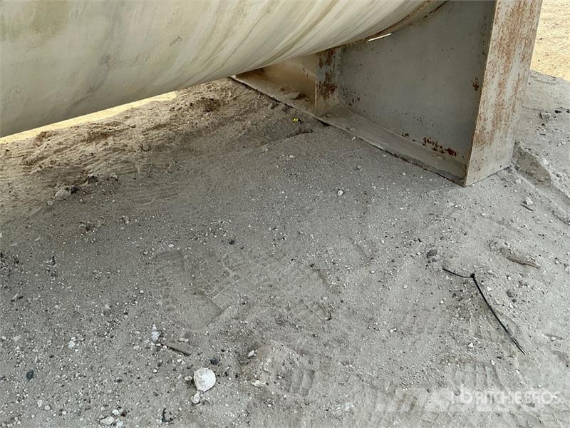  Skid Mounted Diesel Tank صهاريج الوقود والصهاريج الإضافية