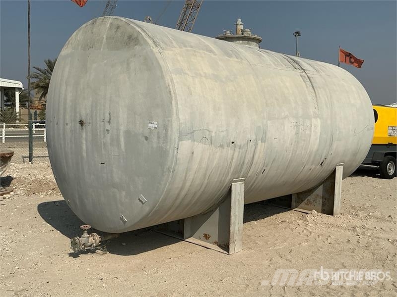  Skid Mounted Diesel Tank صهاريج الوقود والصهاريج الإضافية