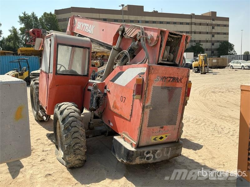  Sky Track Telehandler (Inoperable) مناولات متداخلة