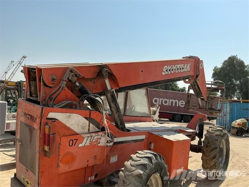  Sky Track Telehandler (Inoperable) مناولات متداخلة