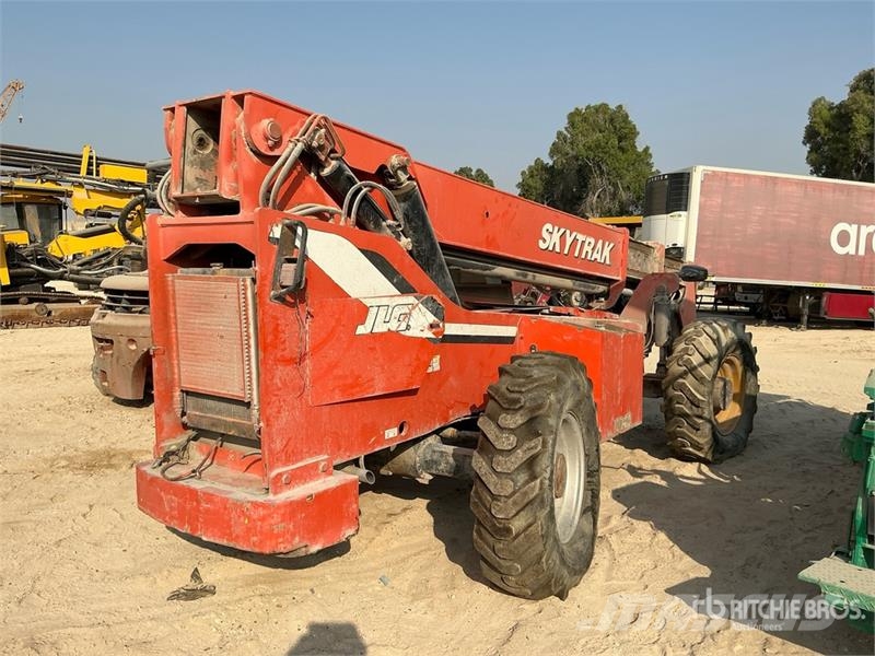 SkyTrak 8042 مناولات متداخلة